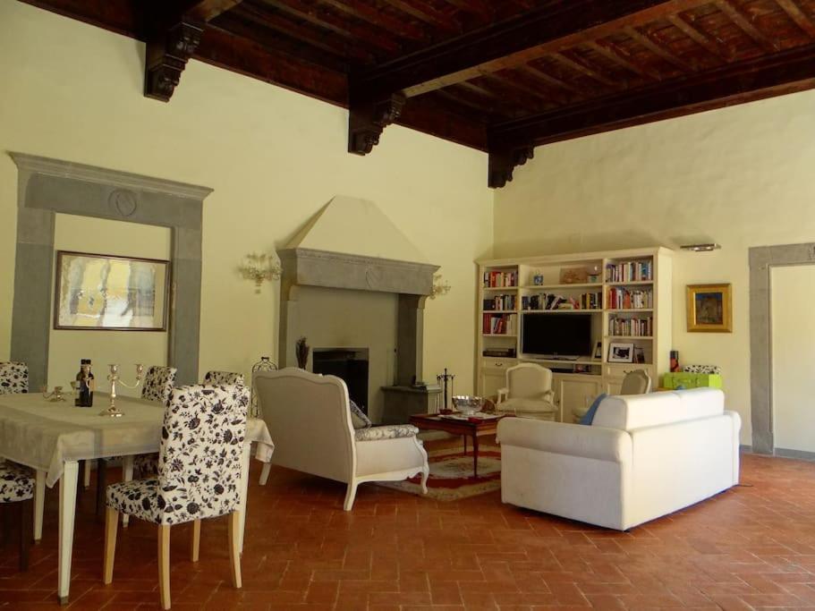 Pian Dei Giullari Suite Florenz Exterior foto